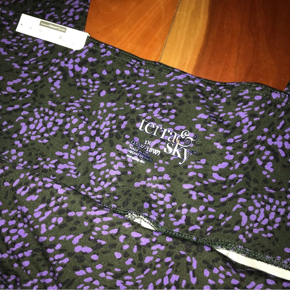 Terra & Sky Women's Plus Size High Waist Leggings NWT - Picture 4 of 4